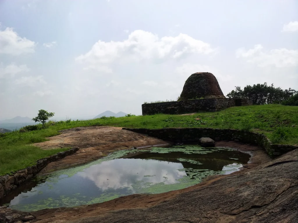Ancient_Kingdome_of_Yapahuwa,_Sri_Lanka